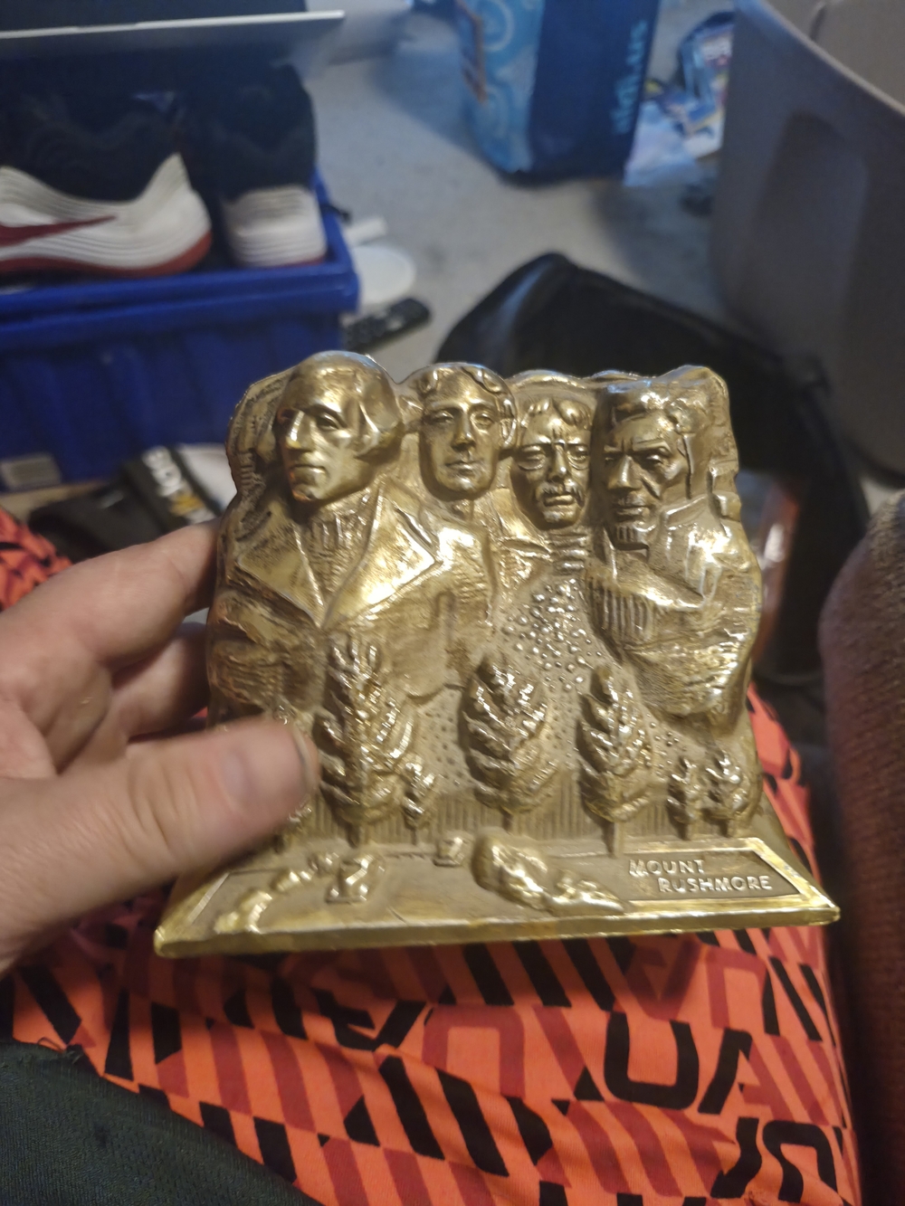 Vintage Mount Rushmore Memorial Coin Bank Souvenir